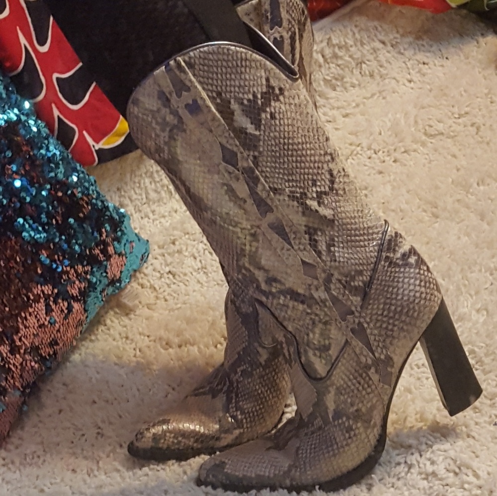 Cole Haan Lab G Series Holographic Boots Size 6